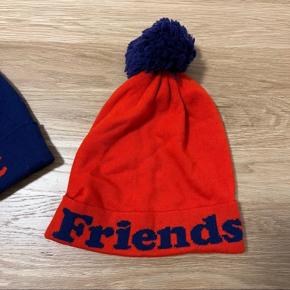 EUC TARGET x NEIMAN MARCUS BAND OF OUTSIDERS Best Friends Beanie Pom Pom Hat Set - Picture 4 of 7